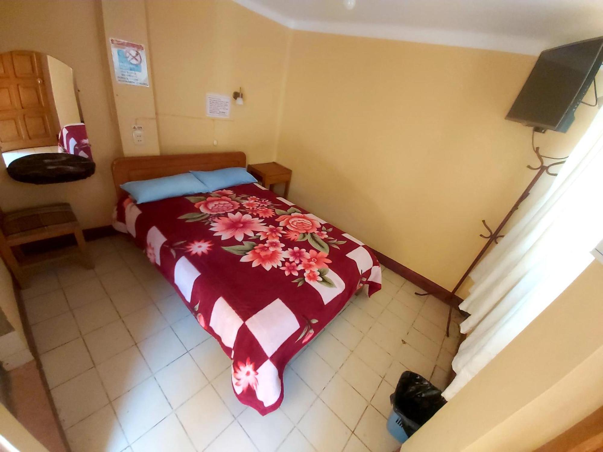 Residencial El Expreso Hotell Oruro Eksteriør bilde
